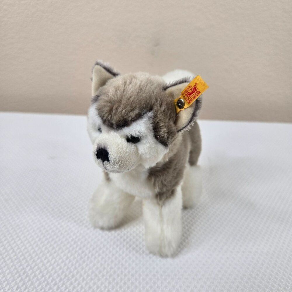 Steiff Bernie Husky Plush Dog 104985 Germany Collectible Stuffed Animal